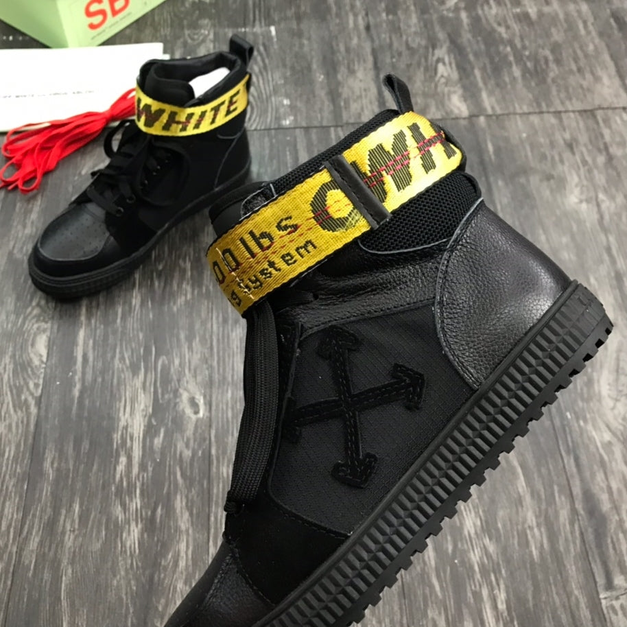 Off-White Arrow Logo Leather Sneakers #38