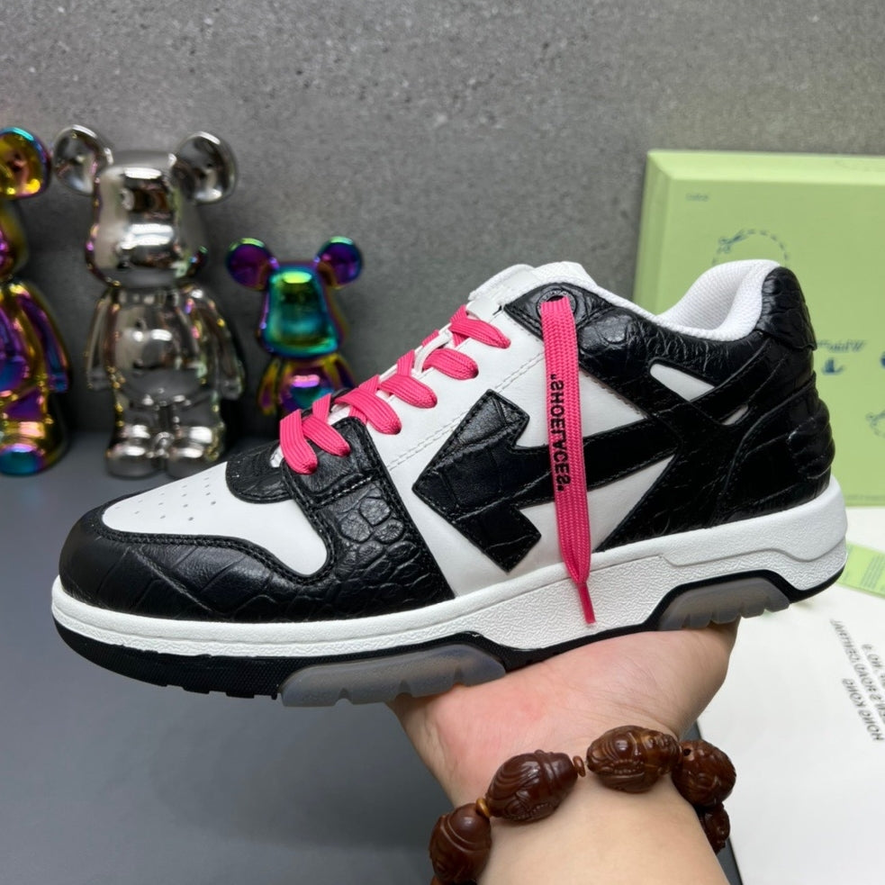 Off-White Arrow Logo Leather Sneakers #41